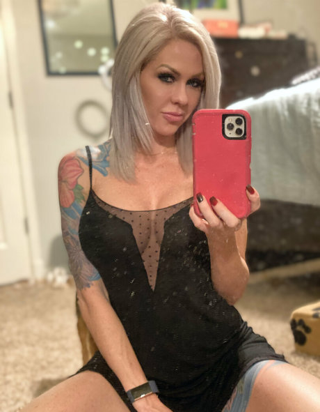 kandieangel schauspielerin sexy foto