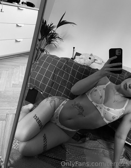 terrezic pornostar nette bild