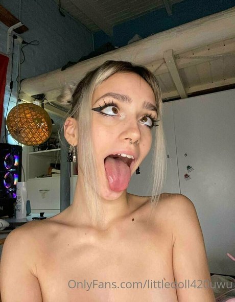 littledoll420uwu model schöne galerien