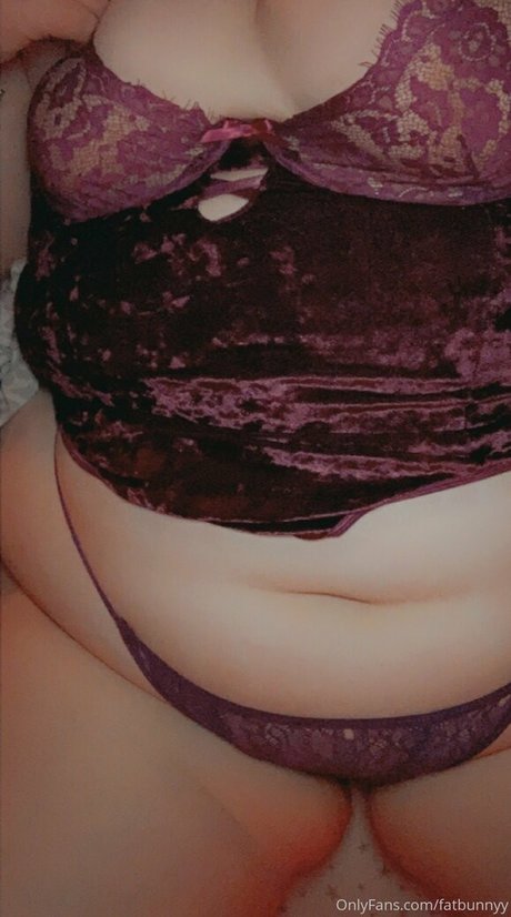 fatbunnyy hd akt bild