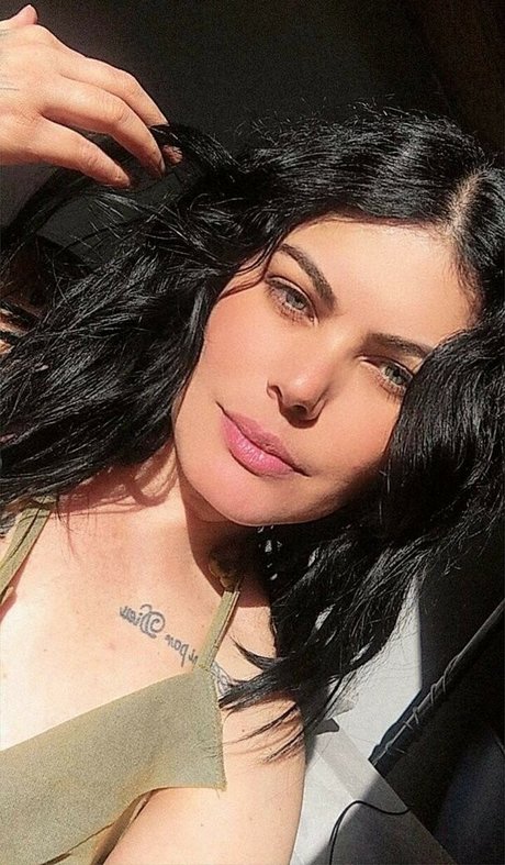 Esmeralda Grieco perfekte nackte galerien