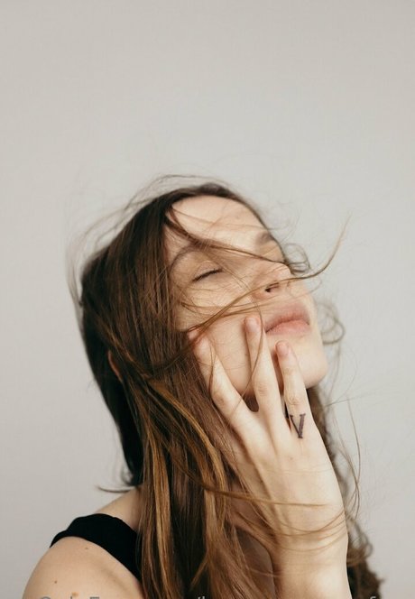 loveyousonsonfree kunst nacktheit galerien