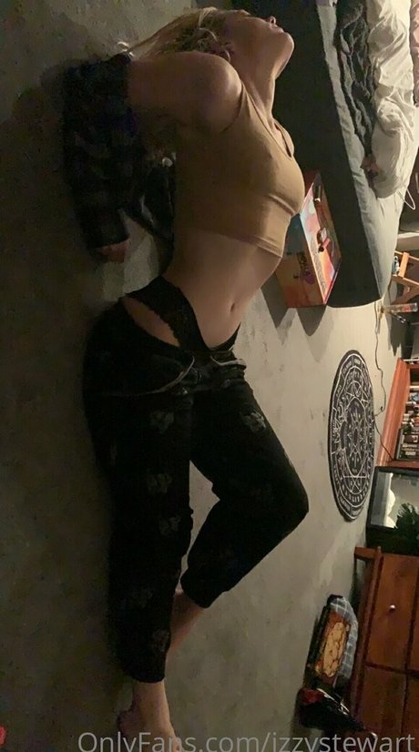 izzystewart perfekte nackt galerien