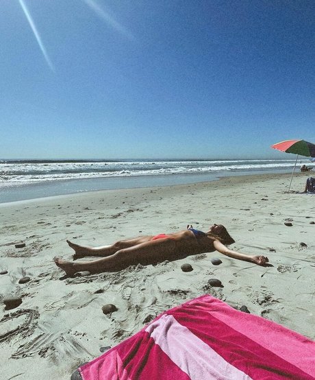 Ella Horan nackt sex bilder