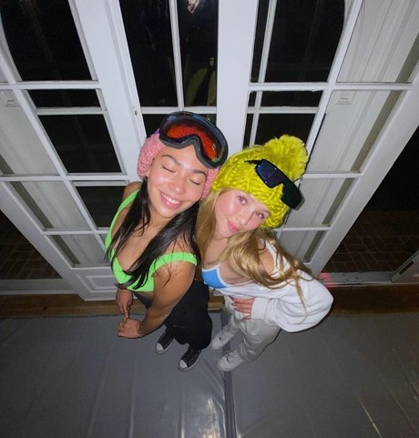 Ella Horan porno top foto