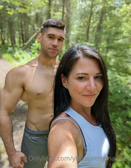 ylissaprettymanfree erotische bild