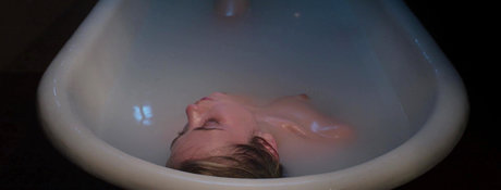 Lilly Fleur Pointeaux exklusive porno bild