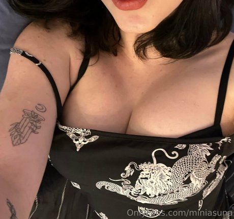 miniasuna model hd fotos