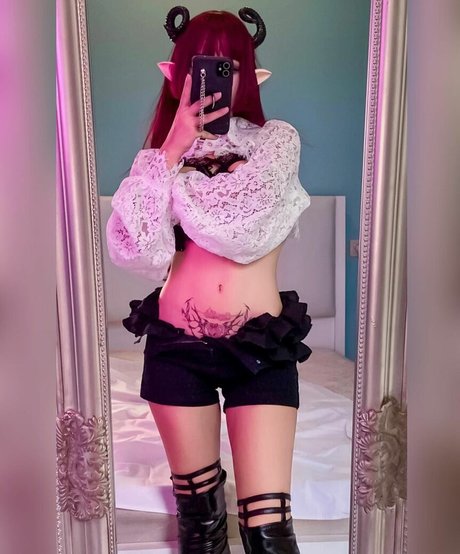 Anayami exklusive perfekte foto