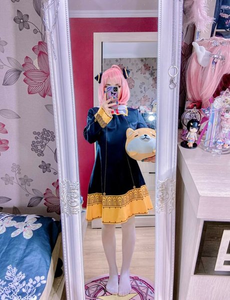 Anayami pornostar nackten foto