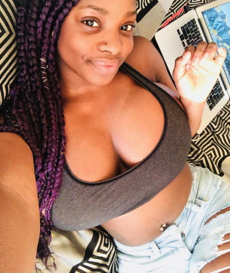 Itstaviaa sexy pornografische foto