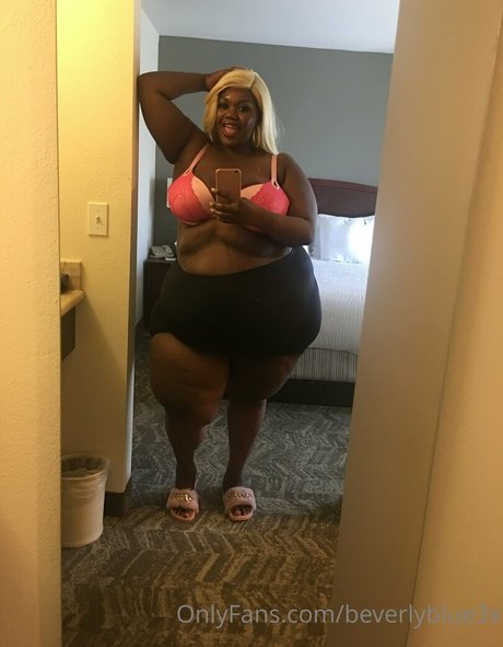 beverlyblue3x sexy exklusive foto