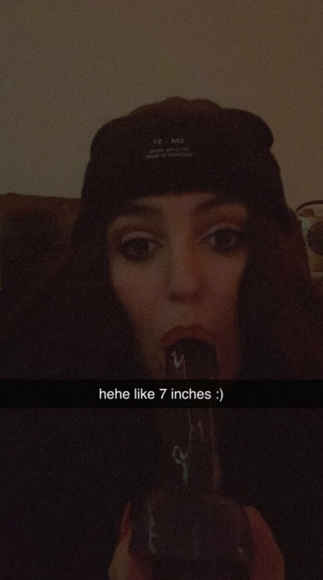 yourfavbustybrat freie nackt bild