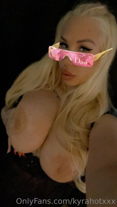 Kyra Hot beste nacktheit bild