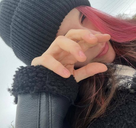 Alicehudson nackt perfekte foto