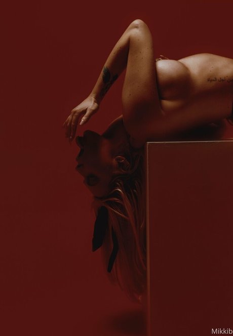 mikkib model pornografische galerie