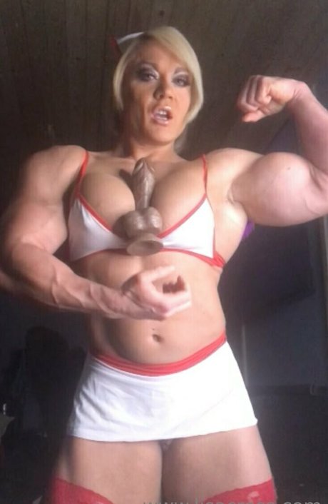 Lisa Cross sexy nackt bilder