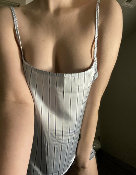 ruby onlyfans schöne exklusive bild