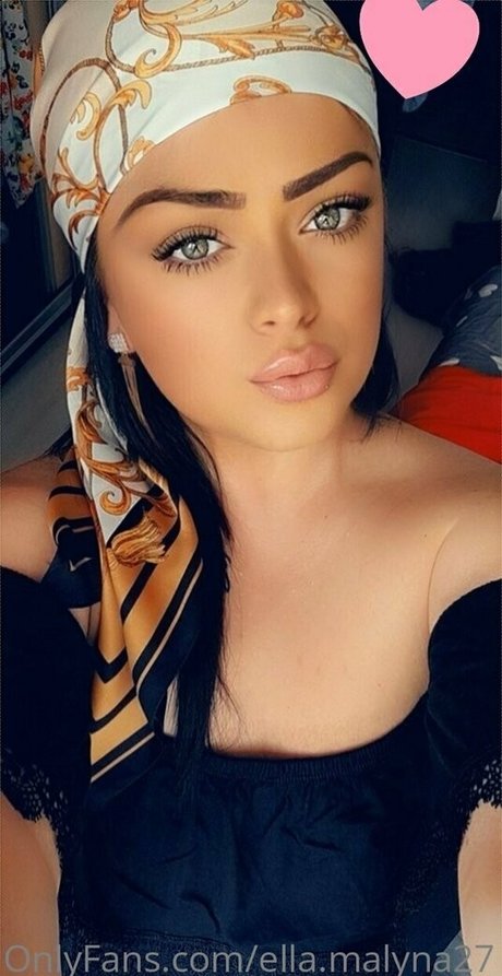 ella malyna27 nacktheit nette foto