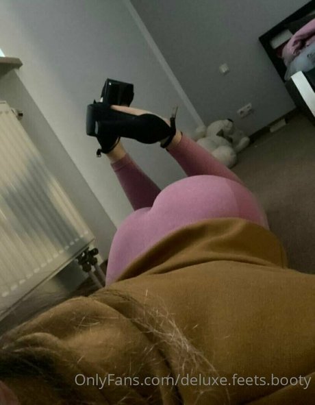 deluxe feets booty porno hd fotos