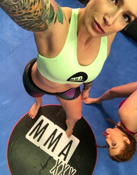 vollbusige rothaarige onlyfans xxx schöne archiv