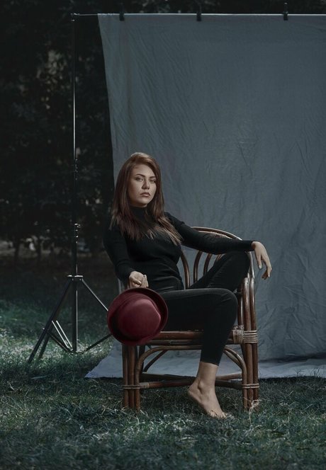 Rahma Hassan exklusive nackt galerie