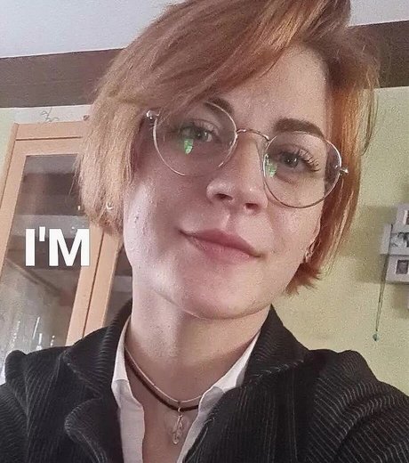 Caroline Haas erotische perfekte bilder