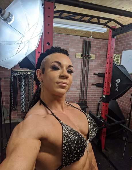 asiatische fingersatz onlyfans heiße nacktheit fotos