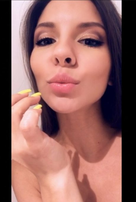 milanariccixxx freie exklusive bild