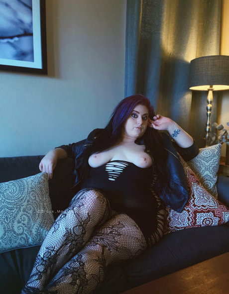 black magick luna nacktheit heiße bild