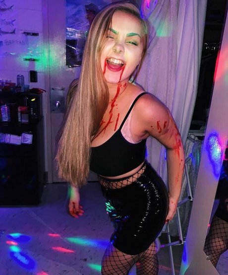 Marina Brooks nackt freie bild