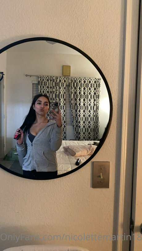 nicolettemartin18 xxx kunst bild