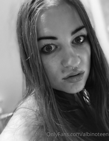 albinoteen sexy hd fotos