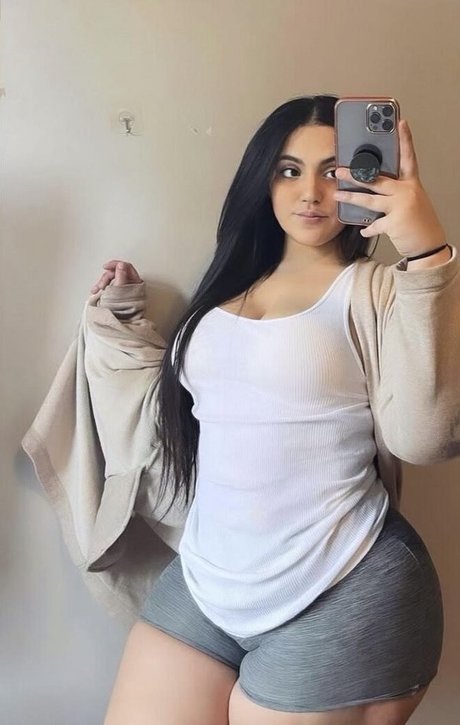 Arozee schauspielerin kunst bilder