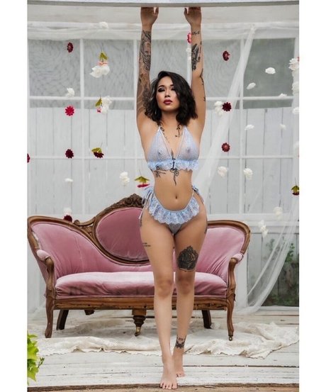 ChunLybia nackt erwachsene archiv