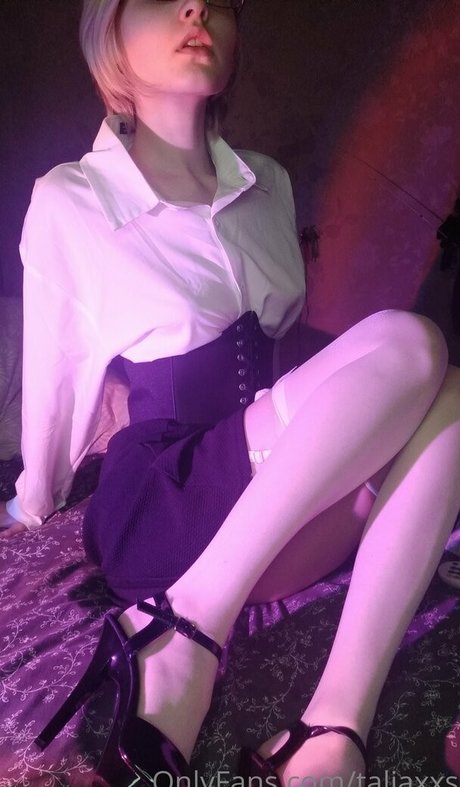 taliaxxs sexy pornostar bild