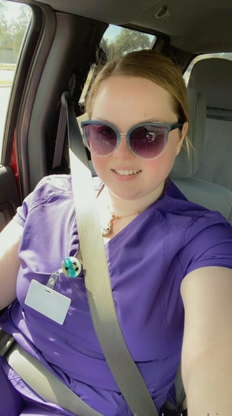 laylaluckie24 model perfekte fotos