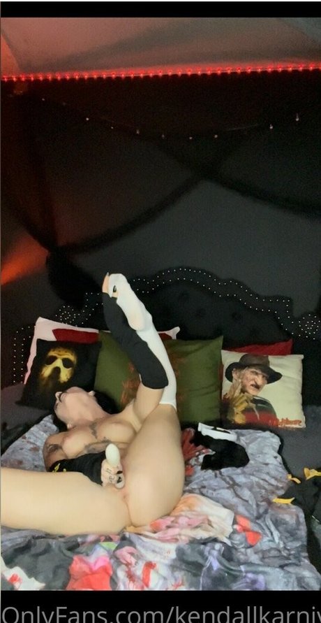 Karnival Kendall kostenlose akt fotos