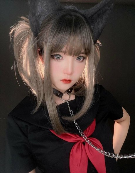 kiiaki nackt kunst galerie