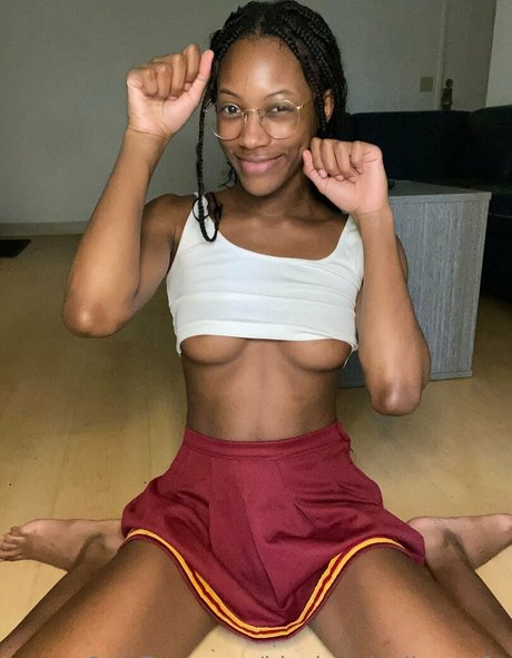 blackandyellownsfw perfekte hübsche fotos