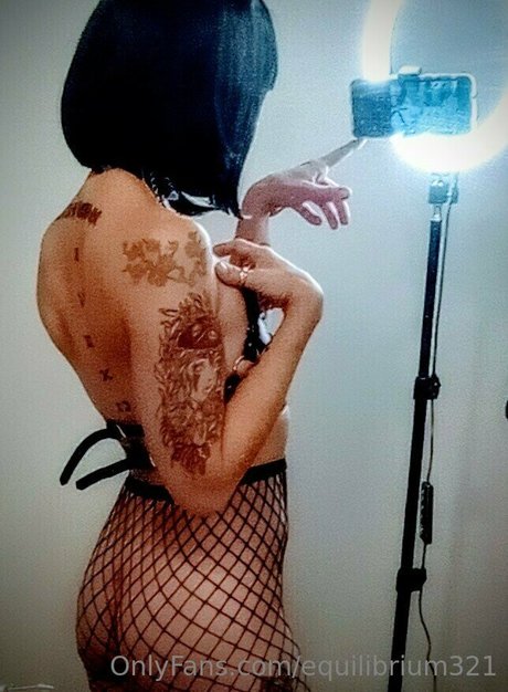 equilibrium321 exklusive nackte bilder