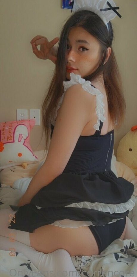 blonde natürliche onlyfans sexy kunst foto