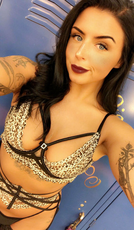 hay babe nackt erotische bild