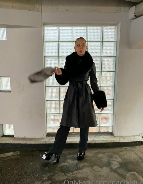 naohlyfur kunst xxx galerie