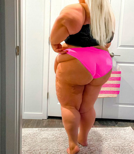 fluffybarbie schauspielerin nackt fotos