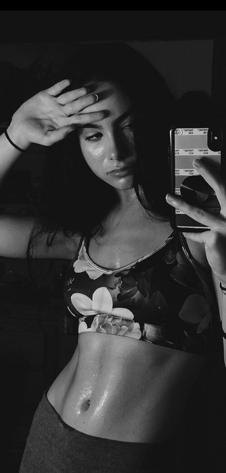 asiatische schwule onlyfans erotische schöne bilder