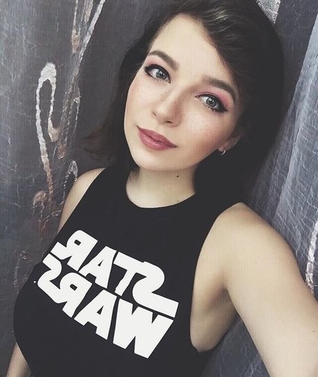 Anastasia Kot nackt sexy bild