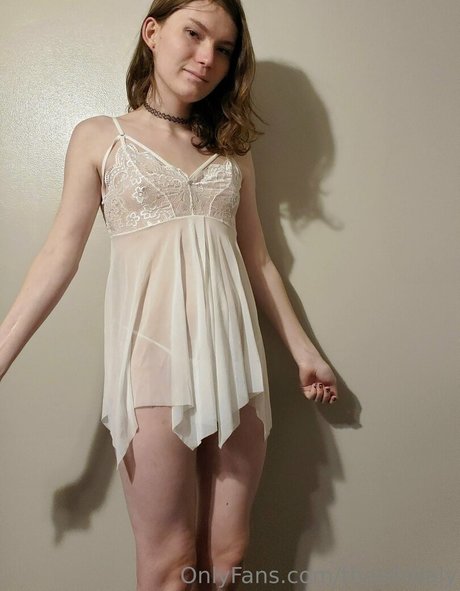 thatdollaly nacktheit akt archiv