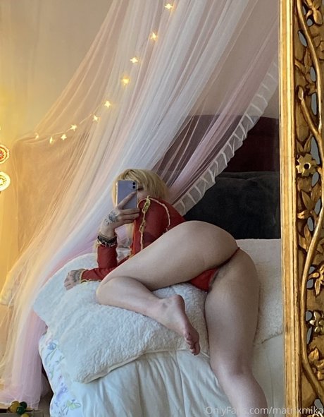 Matrixmika schöne hübsche fotos