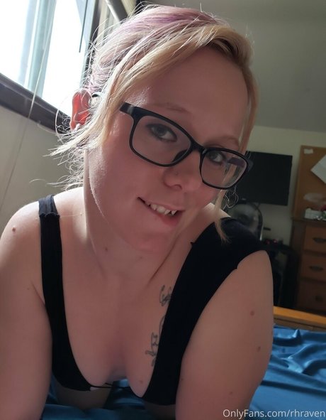 Redhead raven hübsche nackten fotos